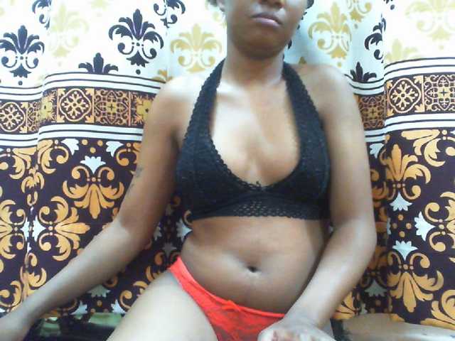 Njara12 live cam on BongaCams