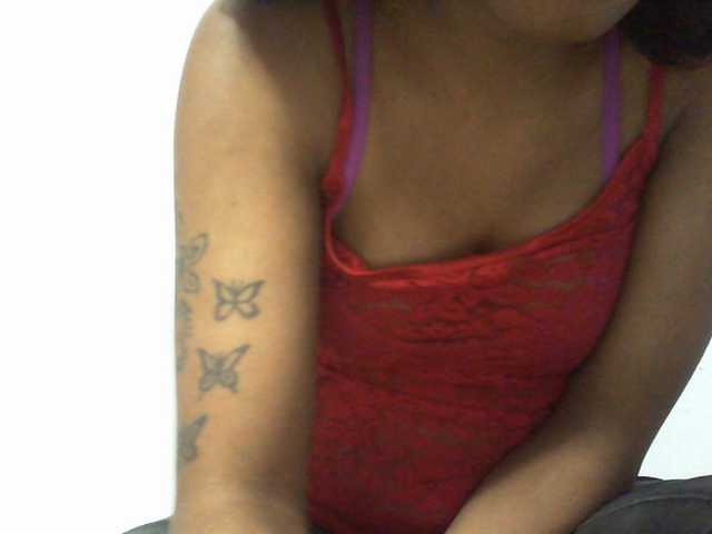 Njara12 live cam on BongaCams