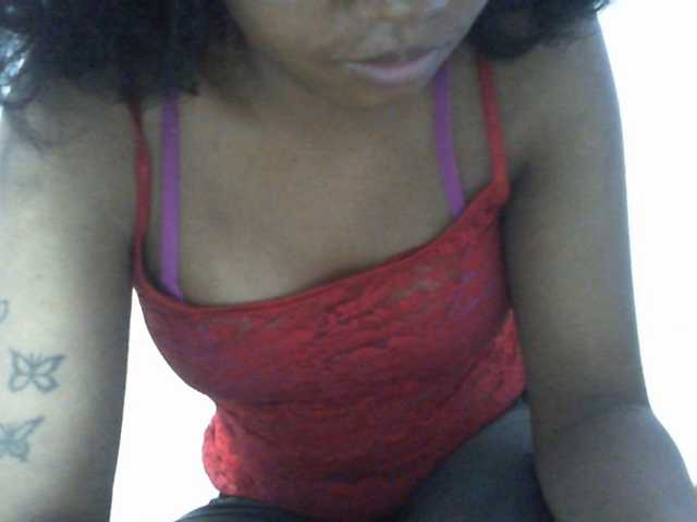 Njara12 live cam on BongaCams