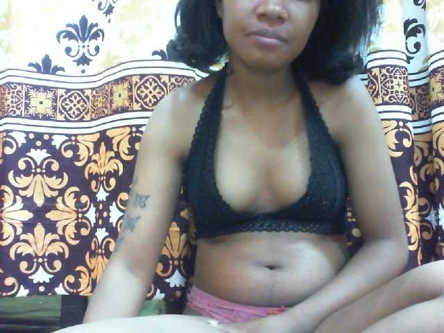 Njara12 Live Cam and Statistics on UnifiedCams