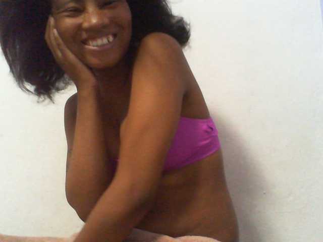 Njara12 live cam on BongaCams