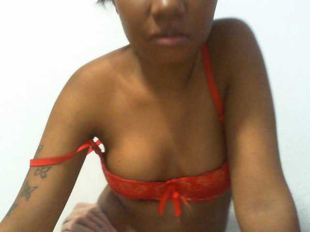 Njara12 live cam on BongaCams
