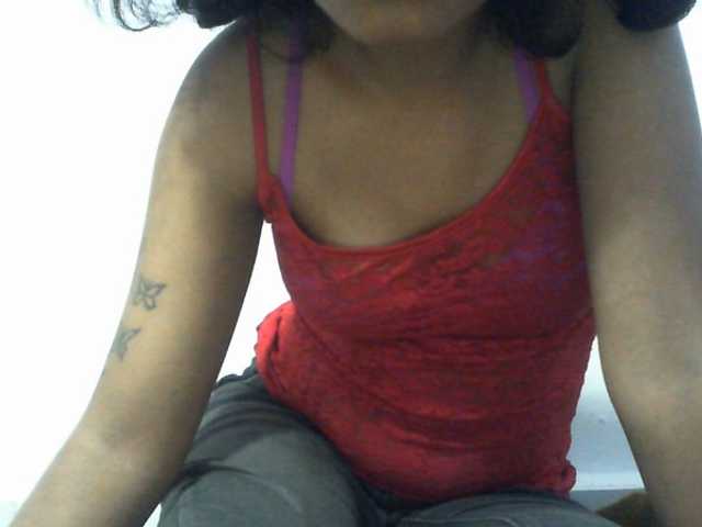 Njara12 live cam on BongaCams