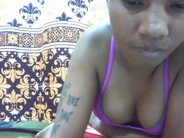 Njara12 live cam on BongaCams