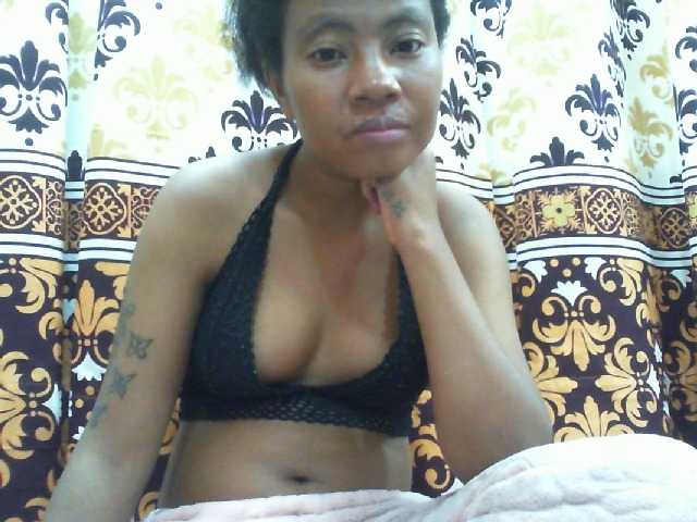 Njara12 live cam on BongaCams