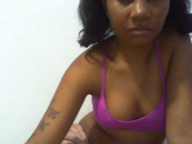 Njara12 live cam on BongaCams