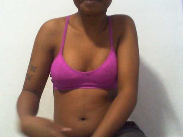 Camgirl Njara12 sur Bongacams