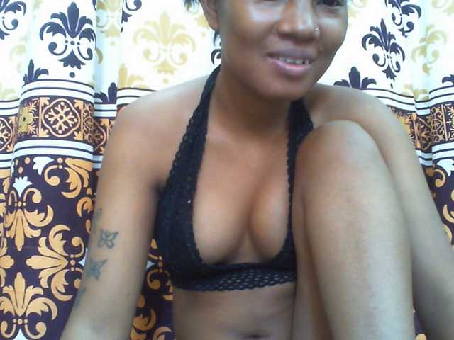 Njara12 live cam on BongaCams