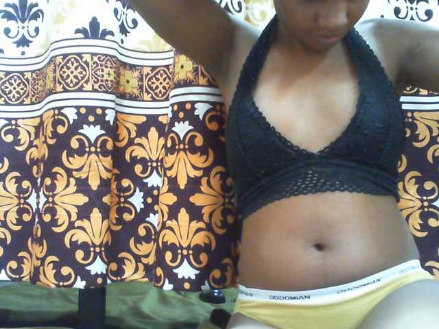 Njara12 live cam on BongaCams