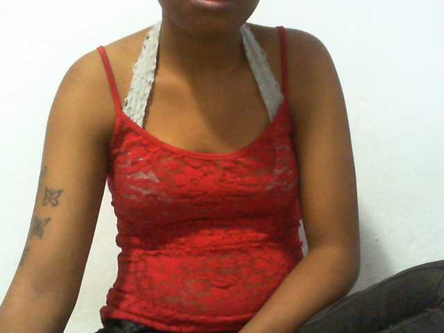 Njara12 live cam on BongaCams