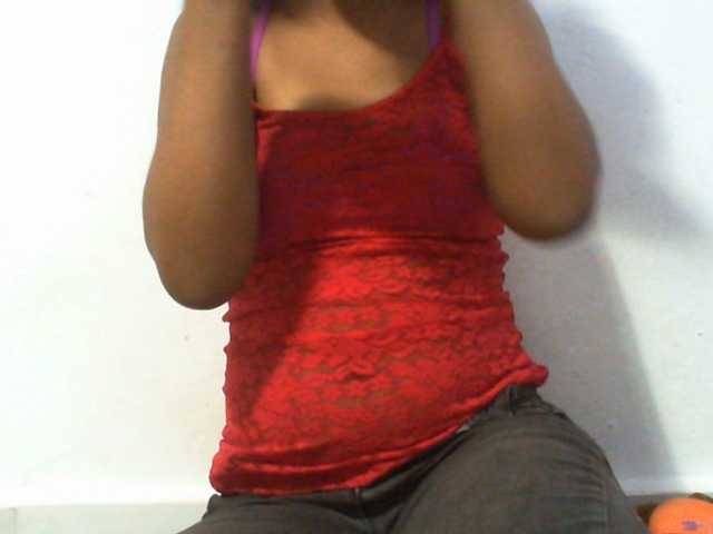 Njara12 live cam on BongaCams