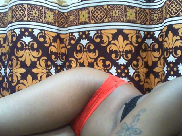 Njara12 live cam on BongaCams