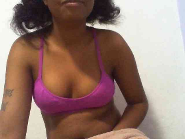 Maylis55 webcam