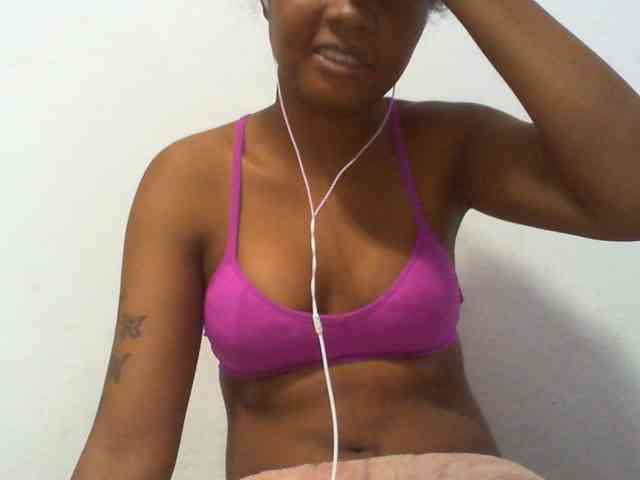Maylis55 webcam
