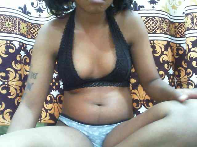 Maylis55 webcam