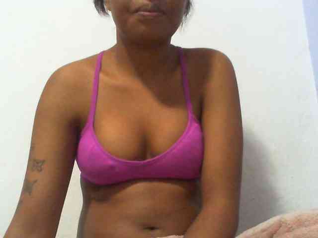 Maylis55 webcam