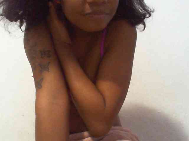 Maylis55 webcam