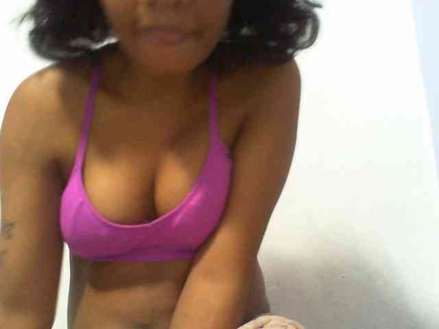 Maylis55 webcam