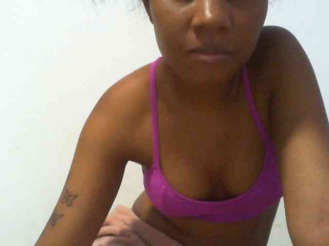 Maylis55 webcam