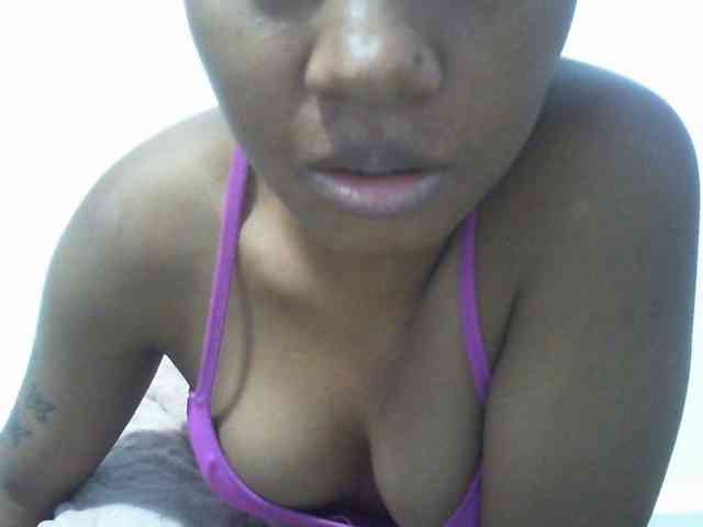 Maylis55 webcam