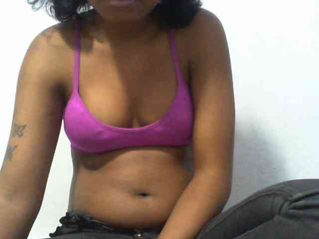 Maylis55 webcam