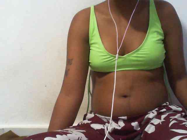 Maylis55 webcam