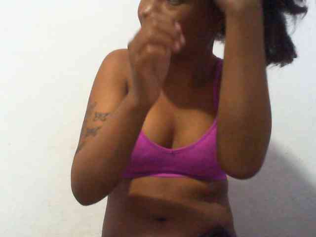 Maylis55 webcam