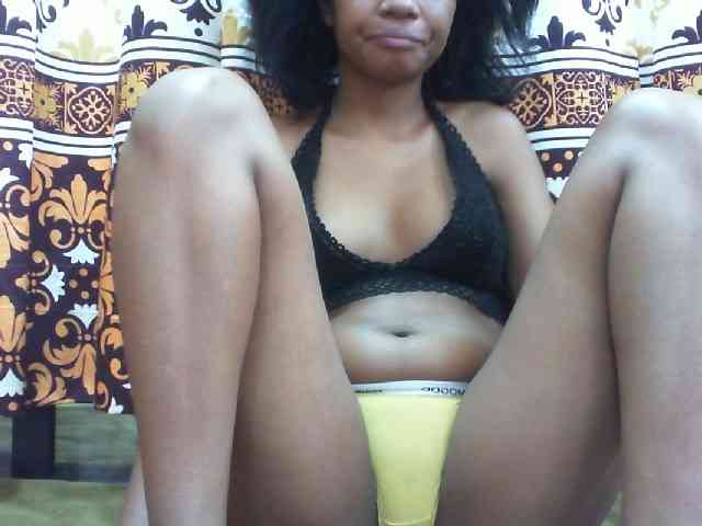 Maylis55 webcam