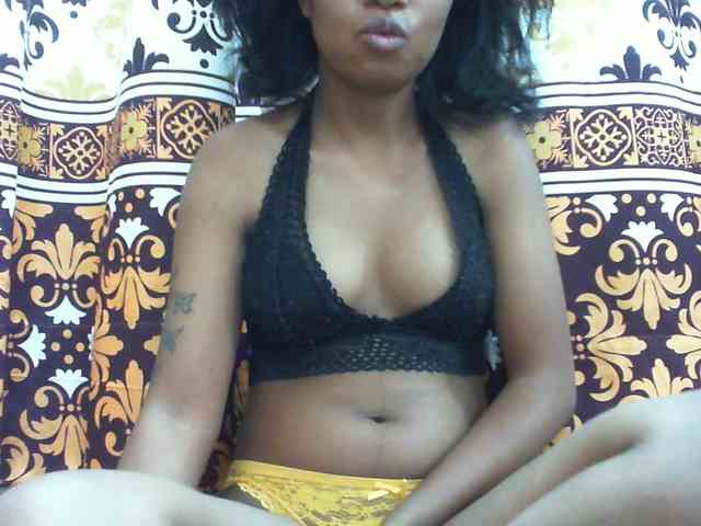 Maylis55 webcam