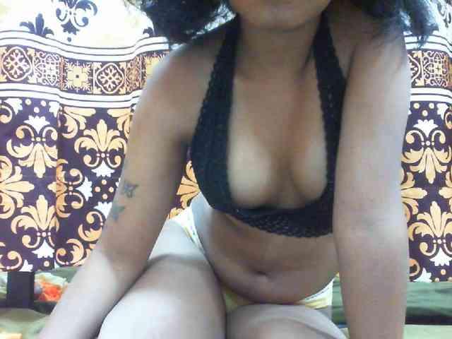 Maylis55 webcam