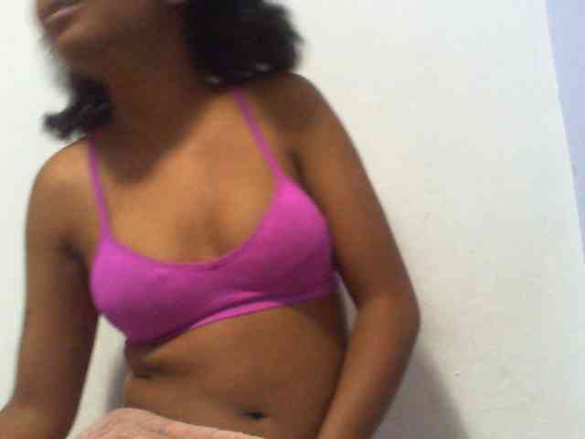 Maylis55 webcam