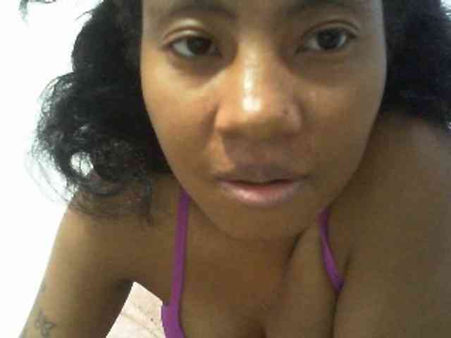 Maylis55 webcam