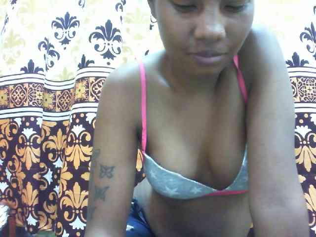 Maylis55 webcam