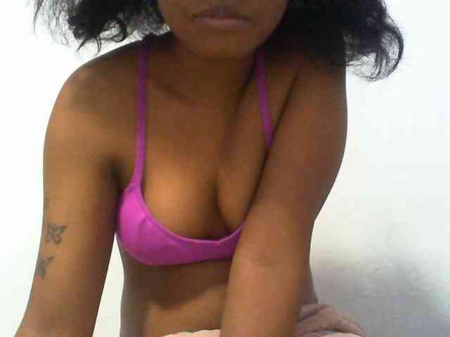 Maylis55 webcam