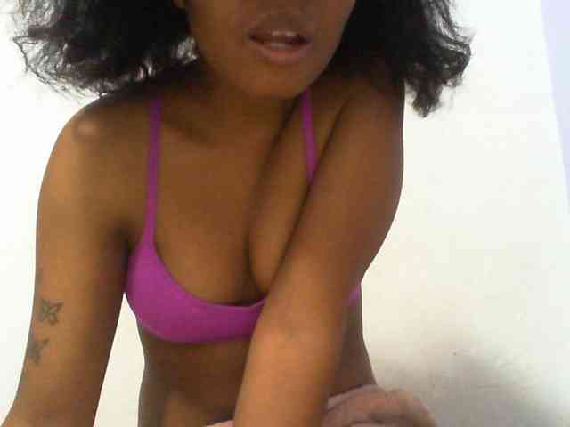 Maylis55 webcam