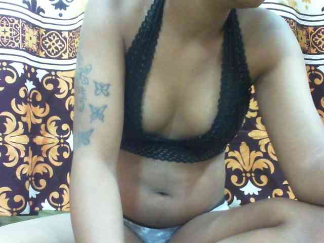 Maylis55 webcam