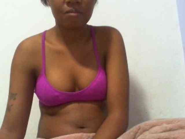 Maylis55 webcam