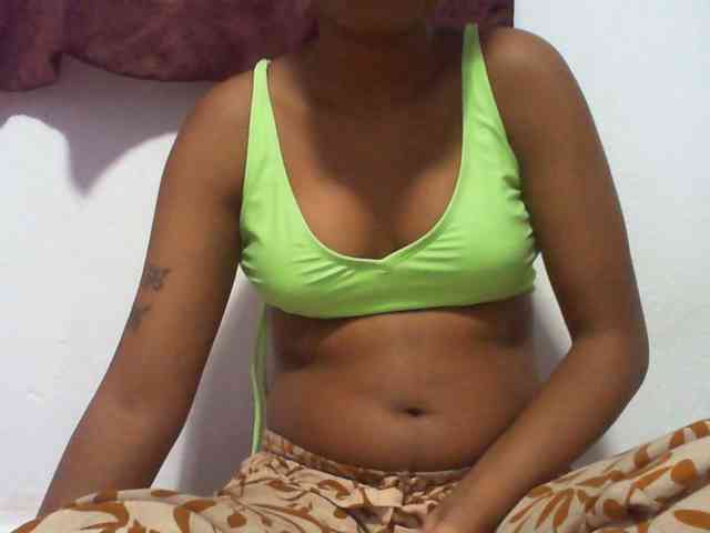 Maylis55 webcam