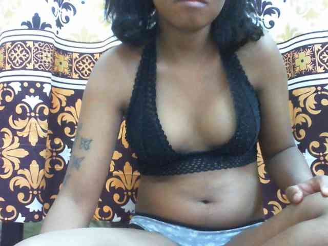 Maylis55 webcam