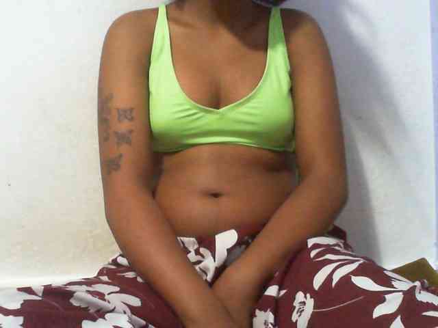 Maylis55 webcam