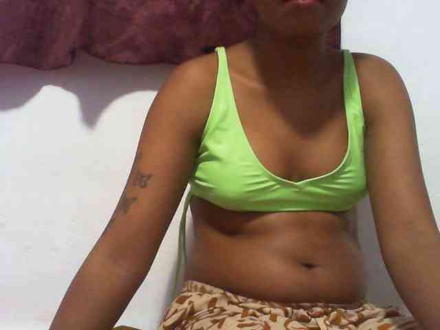 Maylis55 webcam