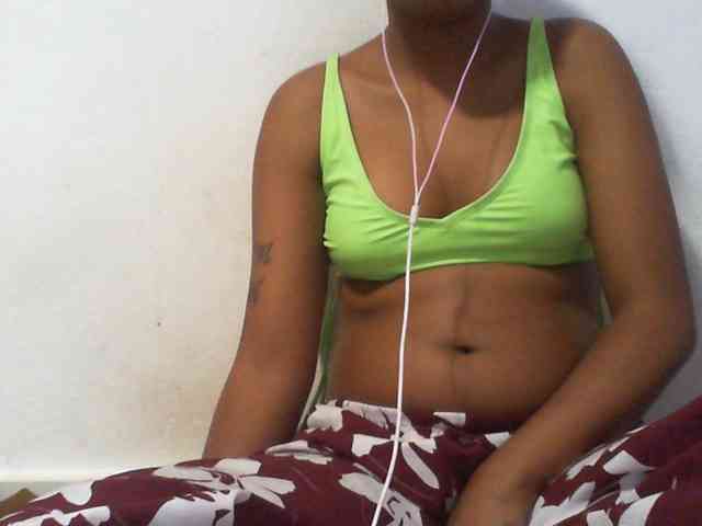 Maylis55 webcam