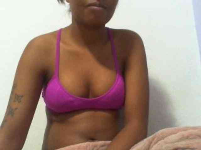 Maylis55 webcam