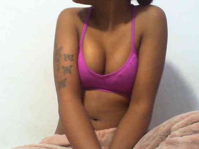 Maylis55 webcam