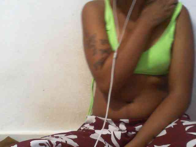 Maylis55 webcam