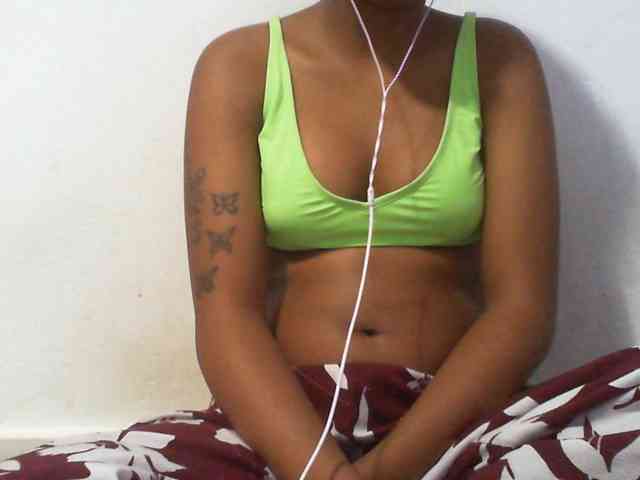 Maylis55 webcam