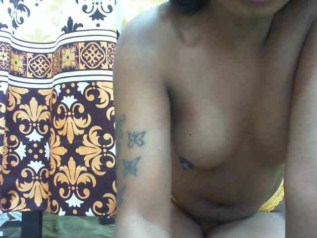 Maylis55 webcam