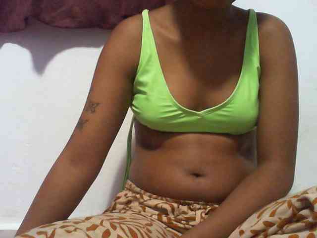 Maylis55 webcam