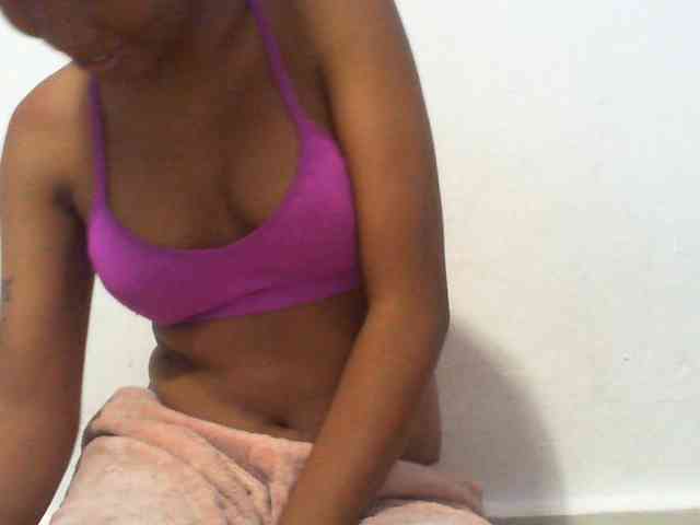 Maylis55 webcam