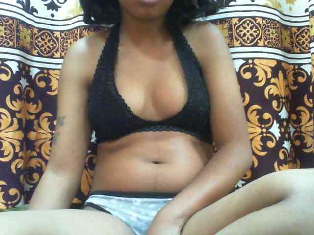 Maylis55 webcam